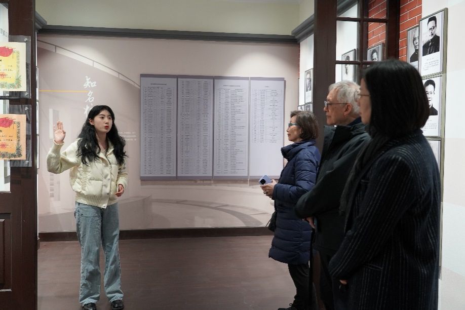 9CDB03055860CA04A8296CA2C7C_71F94A82_130E4