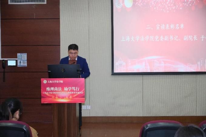 9F6E50177E52AA5B7954050DE9D_9ED76349_8103