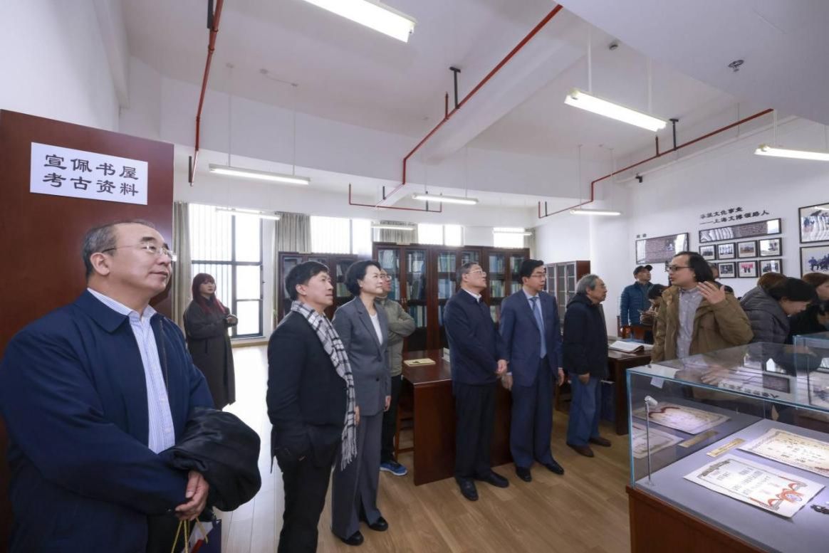 B3E2171E344AD7752E599E4A713_9EB51EFE_1820F