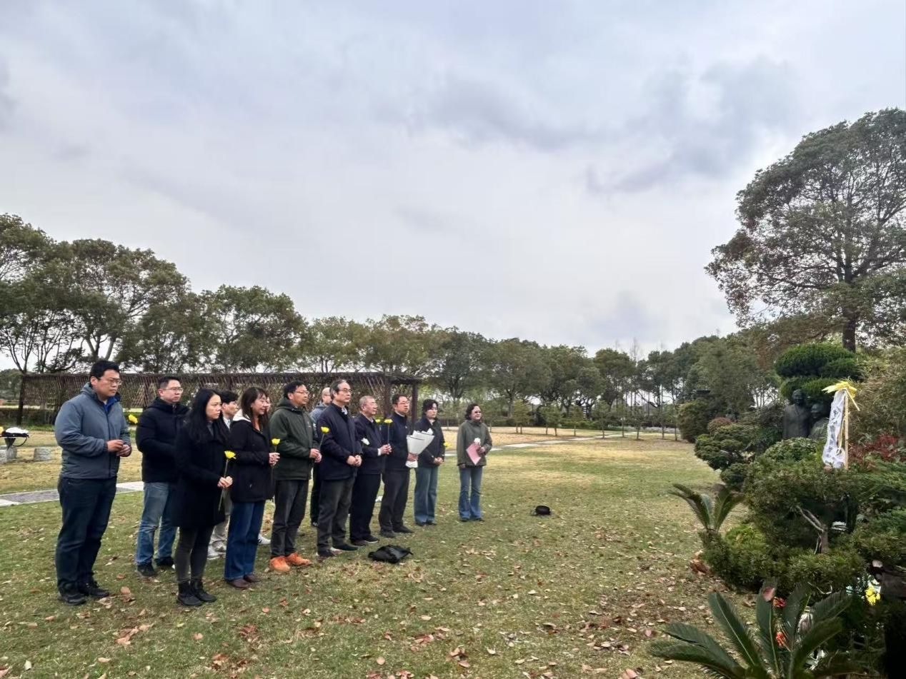 E8E95216B2B291F45B29F182291_F543A869_3595A